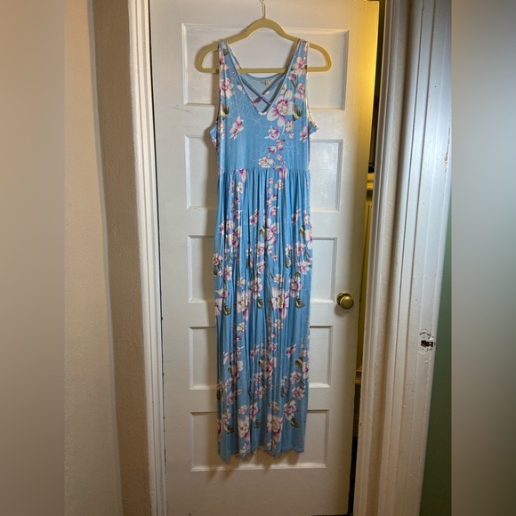 Floral Blue Maxi Dress - Picture 1 of 6